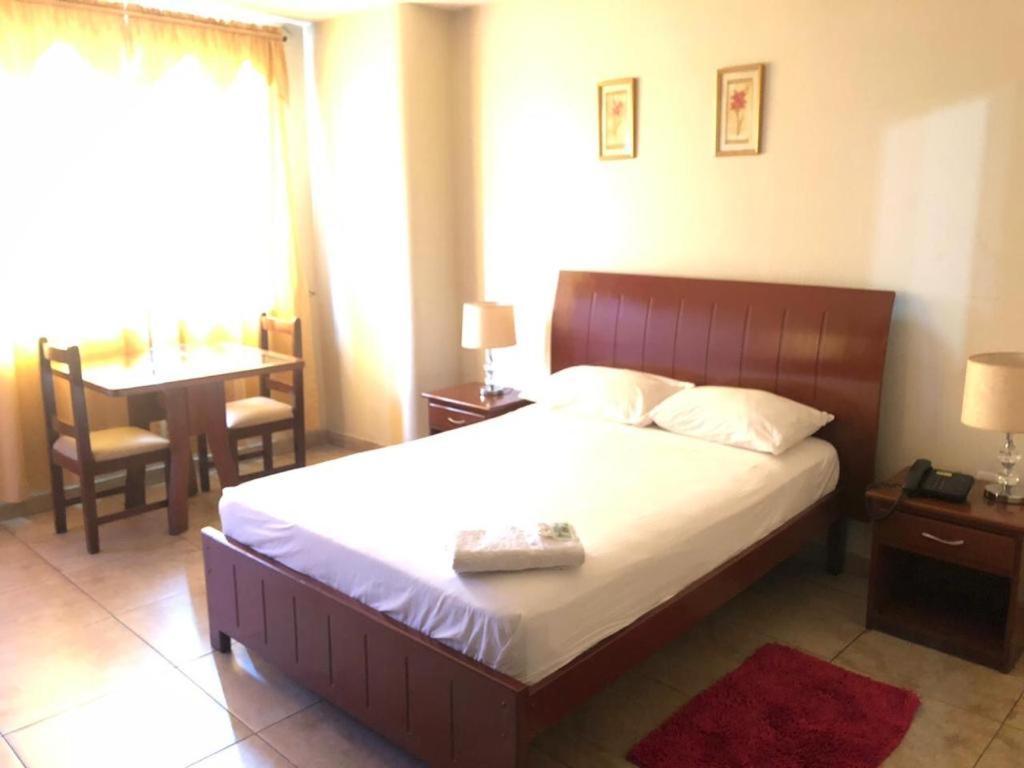 Hotel Onix Gold Гуаякиль Экстерьер фото